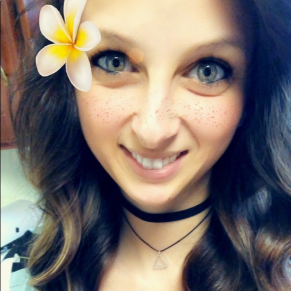 Meet your Posher, Melanie